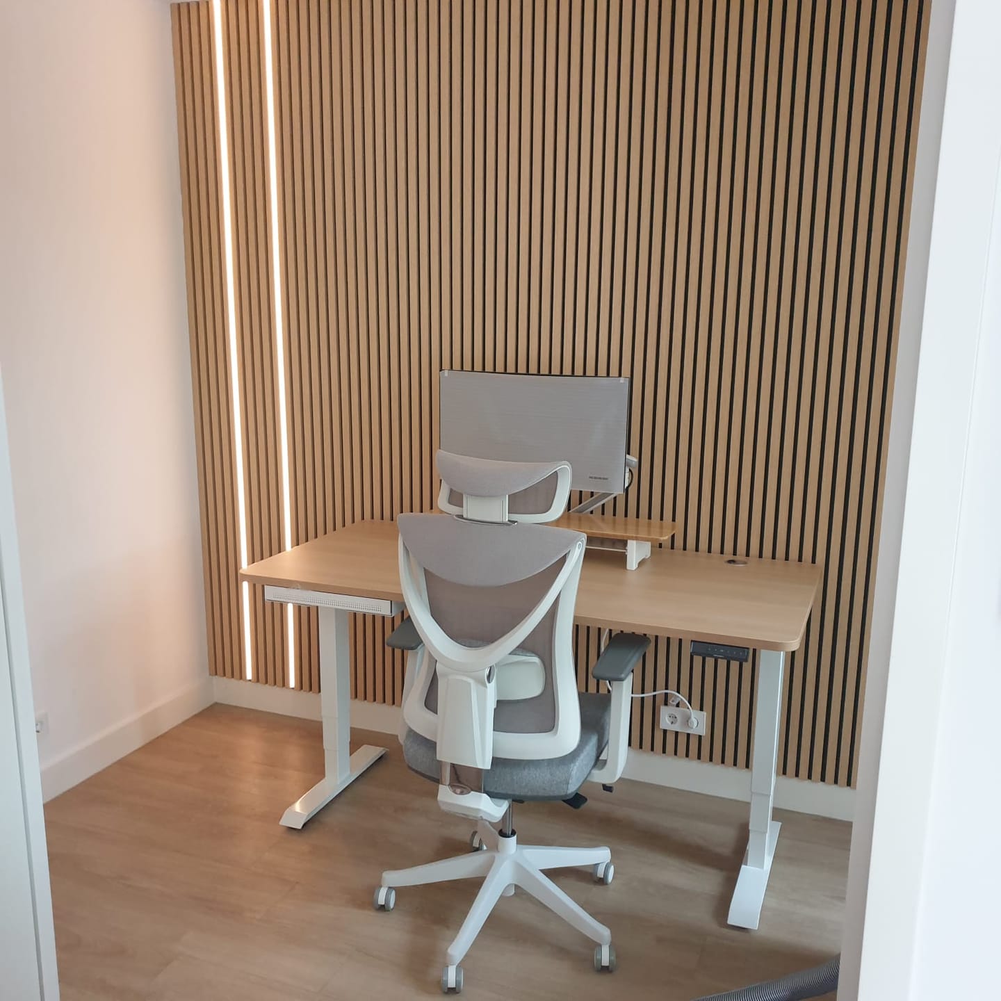 Customer photo review of ASKA – Akoestische panelen - Eiken Light Naturel 270x60 cm