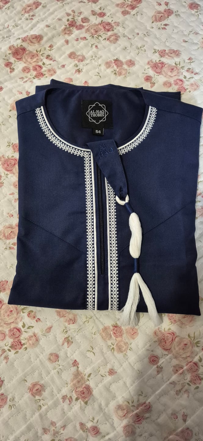 Customer photo review of Luxury Navy & White Omani Thobe