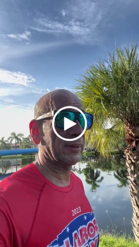 Customer video review of Mis Raíces Blue