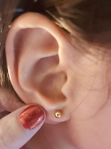 Customer photo review of Par Arete Mini Bolita Lisa