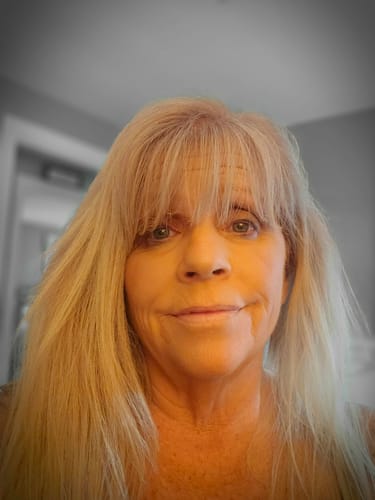 Customer photo review of Weightless Shampoo