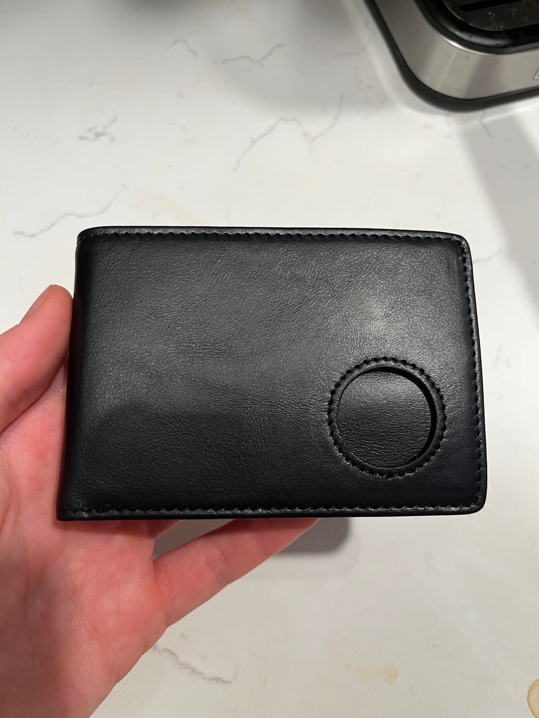 Customer photo review of Supreme Smart VN400 AirTag Wallet