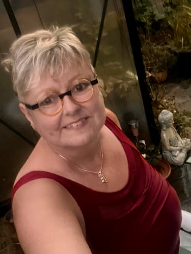 Customer photo review of 4 Pack Round Retro Design Reading Glasses Small Fun Readers R2007C