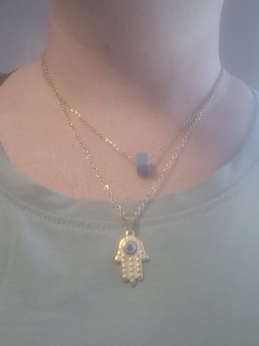Customer photo review of Personalisierte Fatima Hand Halskette