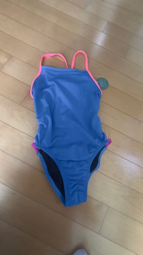 Jiyeon review of ZAMBIA ONE PIECE || Cancun|Vibe image 1 out of 2