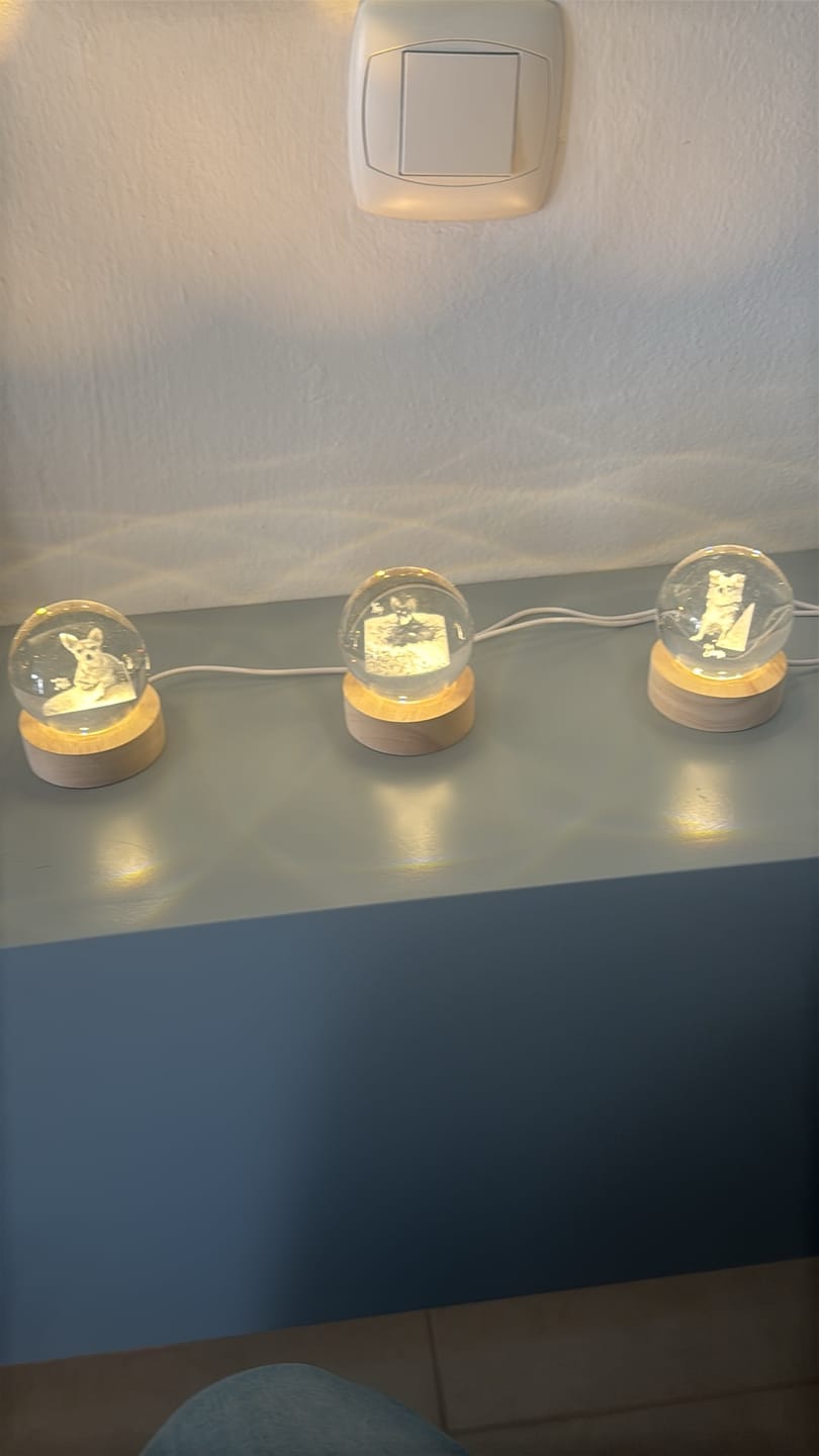 Customer photo review of Esfera de Cristal