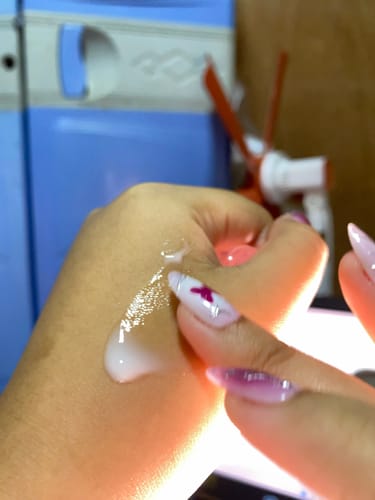 Customer photo review of Stay Fresh Moisturizer Controls Oil and Brightens