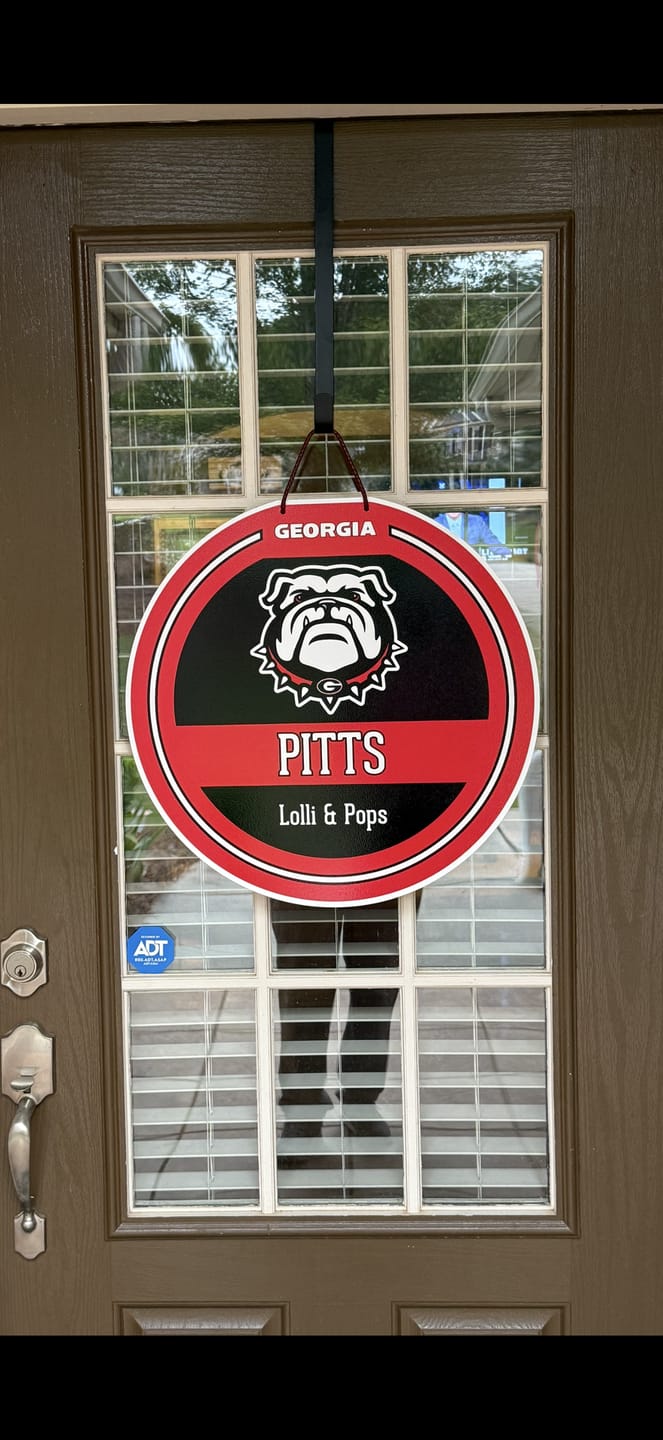 Customer photo review of Georgia Bulldogs Personalized Monogram Metal Art