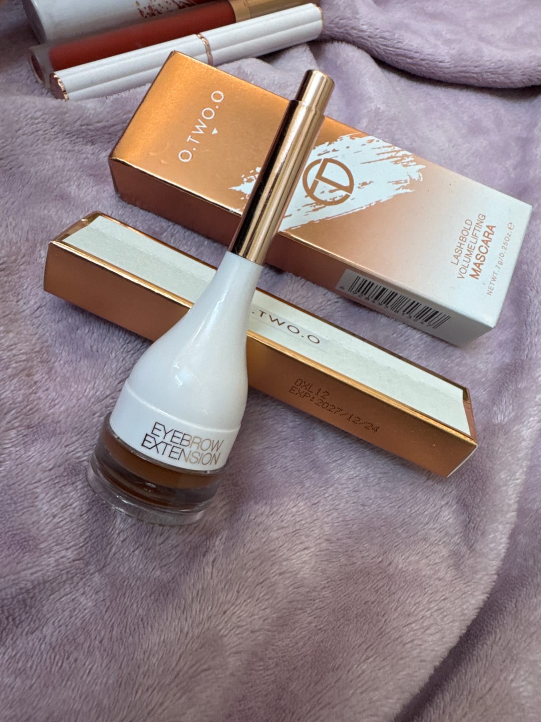 Customer photo review of O.TWO.O DYEING EYEBROW CREAM
