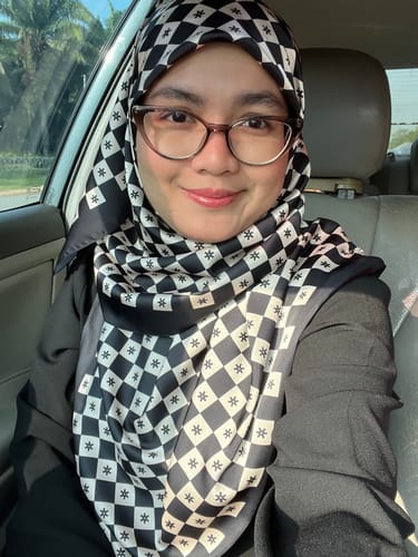 Customer photo review of Monogram Square (Black)