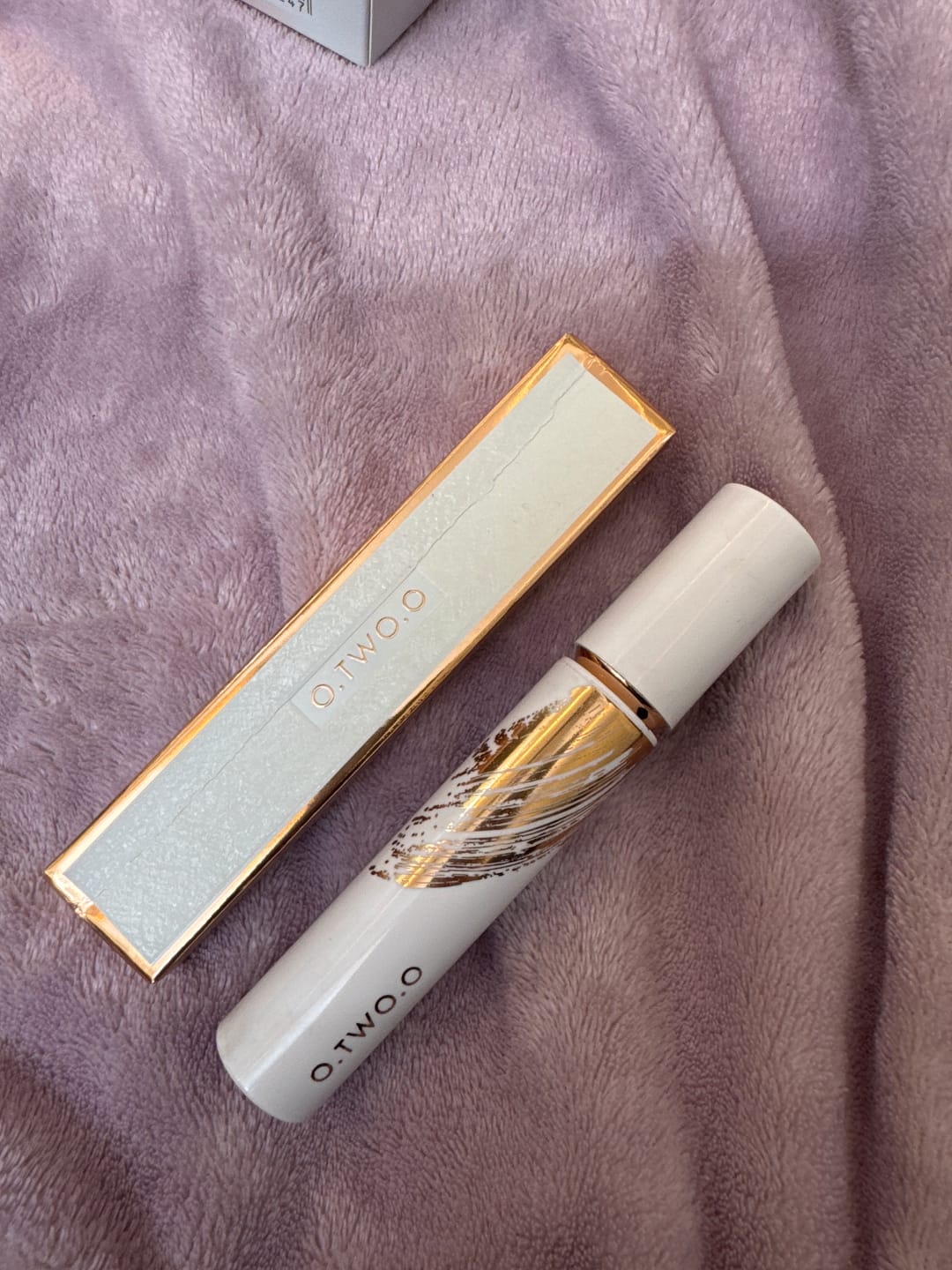Customer photo review of O.TWO.O LASH BOLD VOLUME LIFTING MASCARA