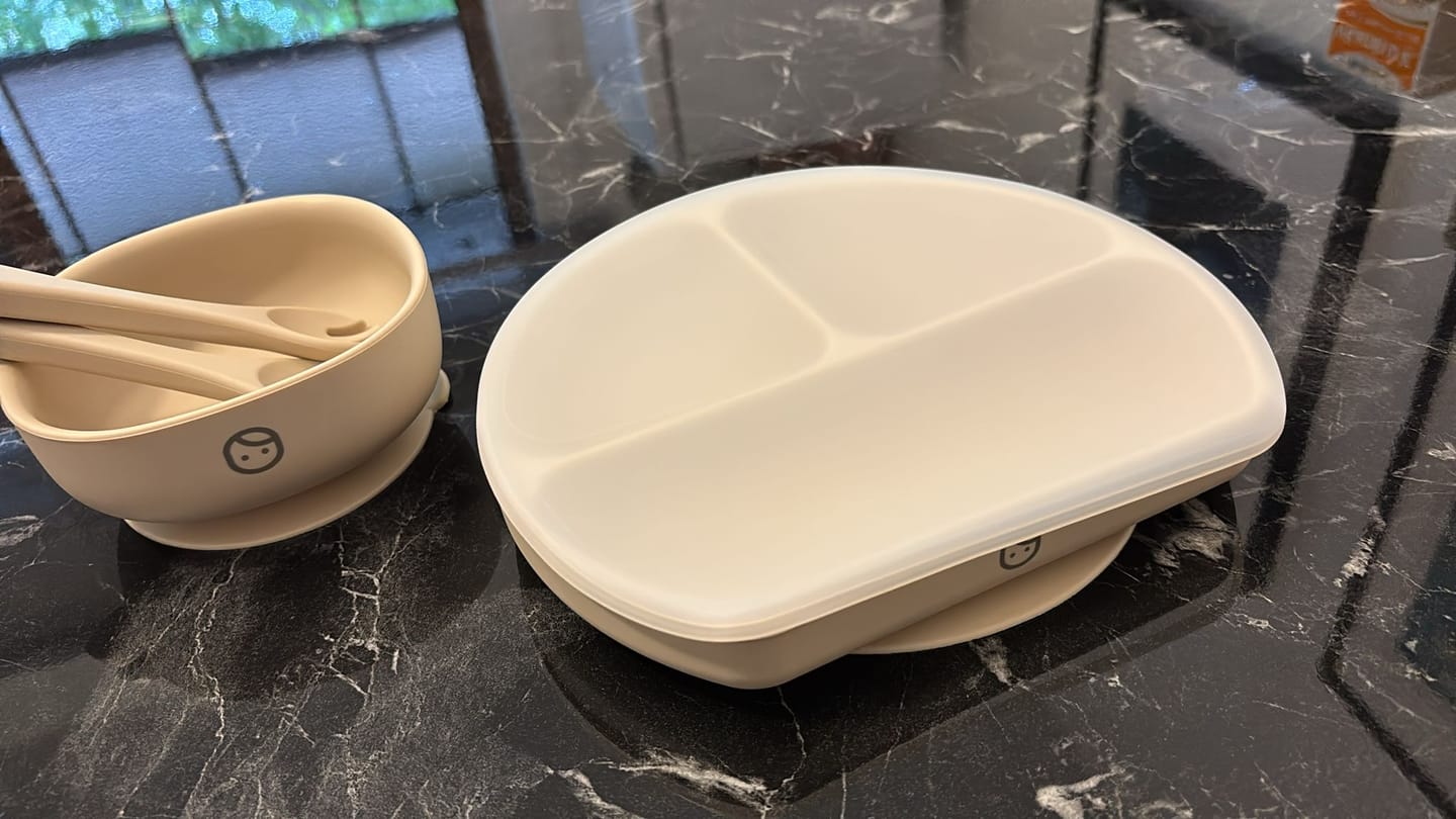 Customer photo review of Silikon Vakumlu Bej Mama Tabağı Çatal Kaşık Seti
