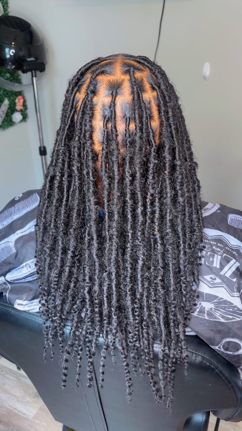 Customer photo review of Outre X Pression Twisted Up Crochet Braids - BONITA CRUSH LOCS 12"