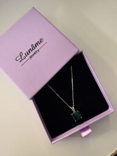 Customer photo review of שרשרת אמרלד ירוק