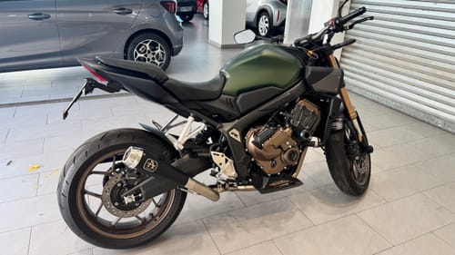 Customer photo review of Línea Completa Honda CB 650R-CBR 650R Artesanal (2019-2025)