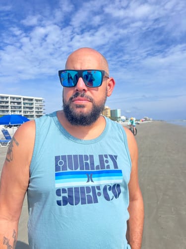 Customer photo review of Mis Raíces Blue