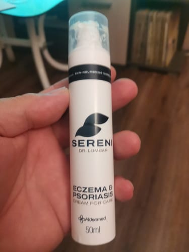 Customer photo review of SERENI Pikkelysömör és Ekcéma Krém