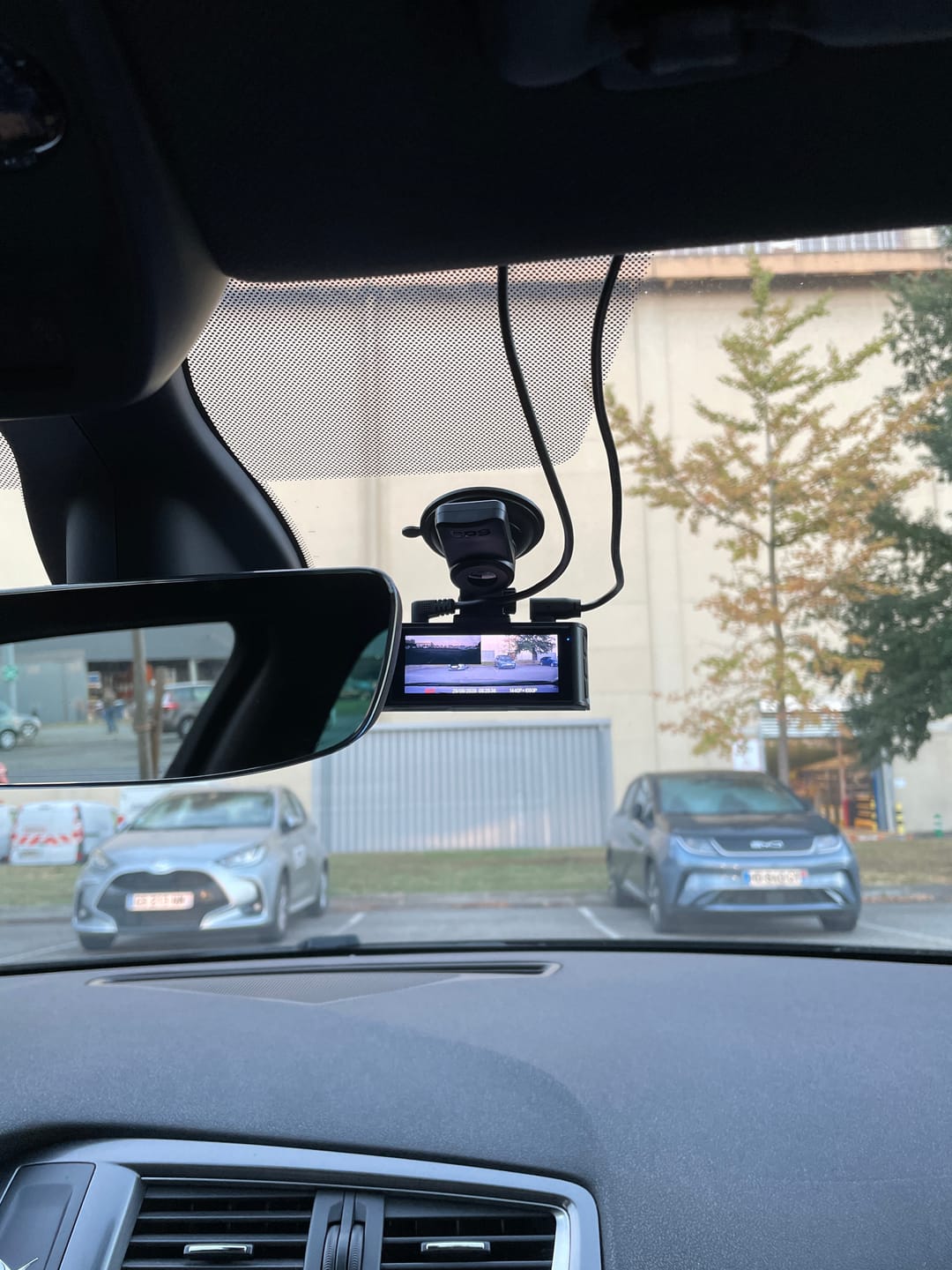 Customer photo review of Redtiger F7N/F17 Dash Cam Suction Mount with GPS Module
