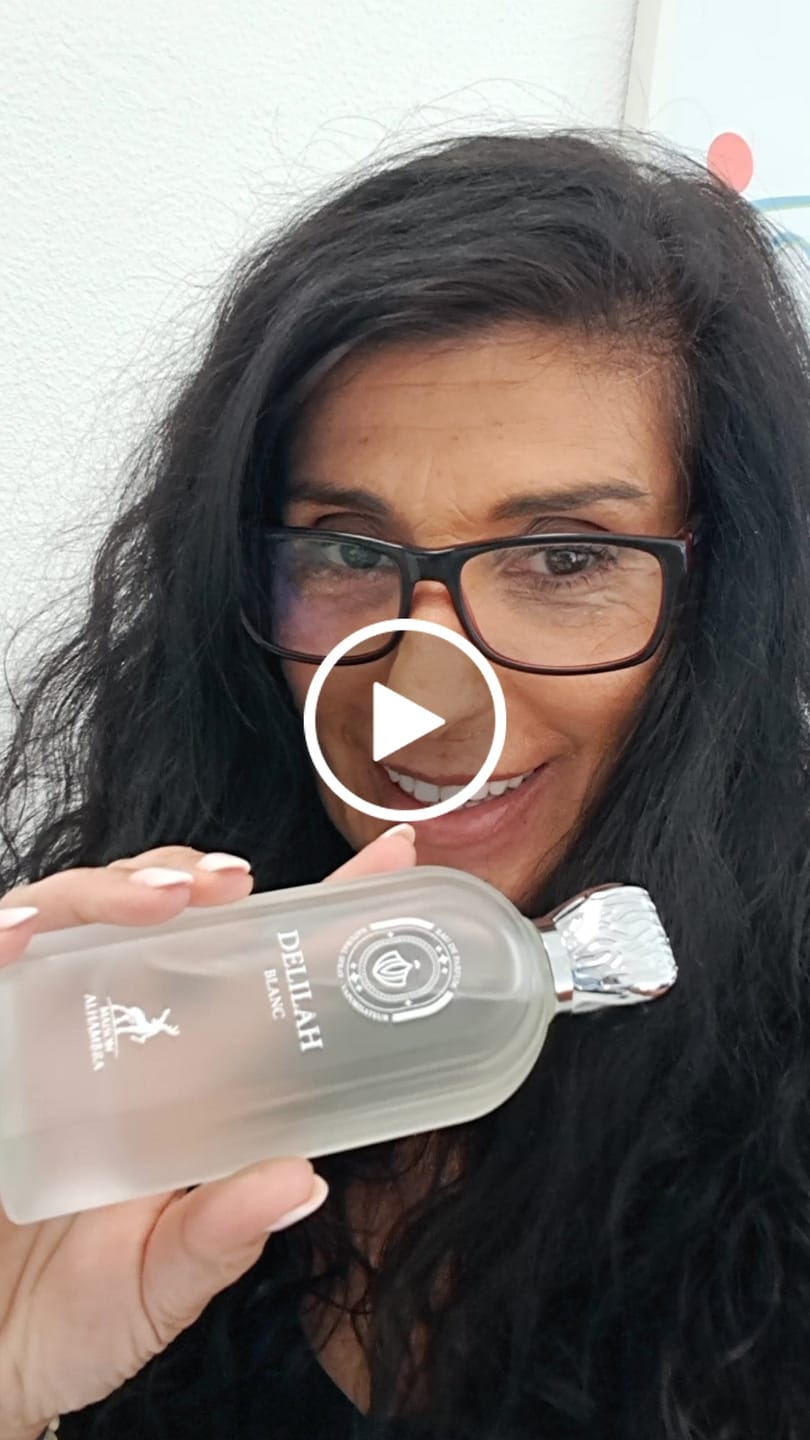Customer video review of PERFUME DELILAH BLANC MAISON ALHAMBRA - 100ML