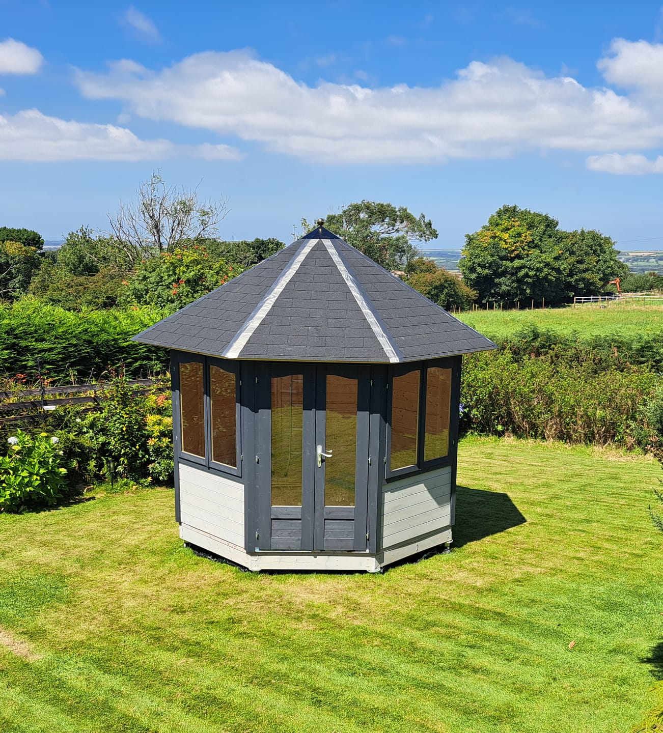 Customer photo review of Veronica 2 (2.9x3.6m | 6.7m2 | 28mm) Octagonal Summer House