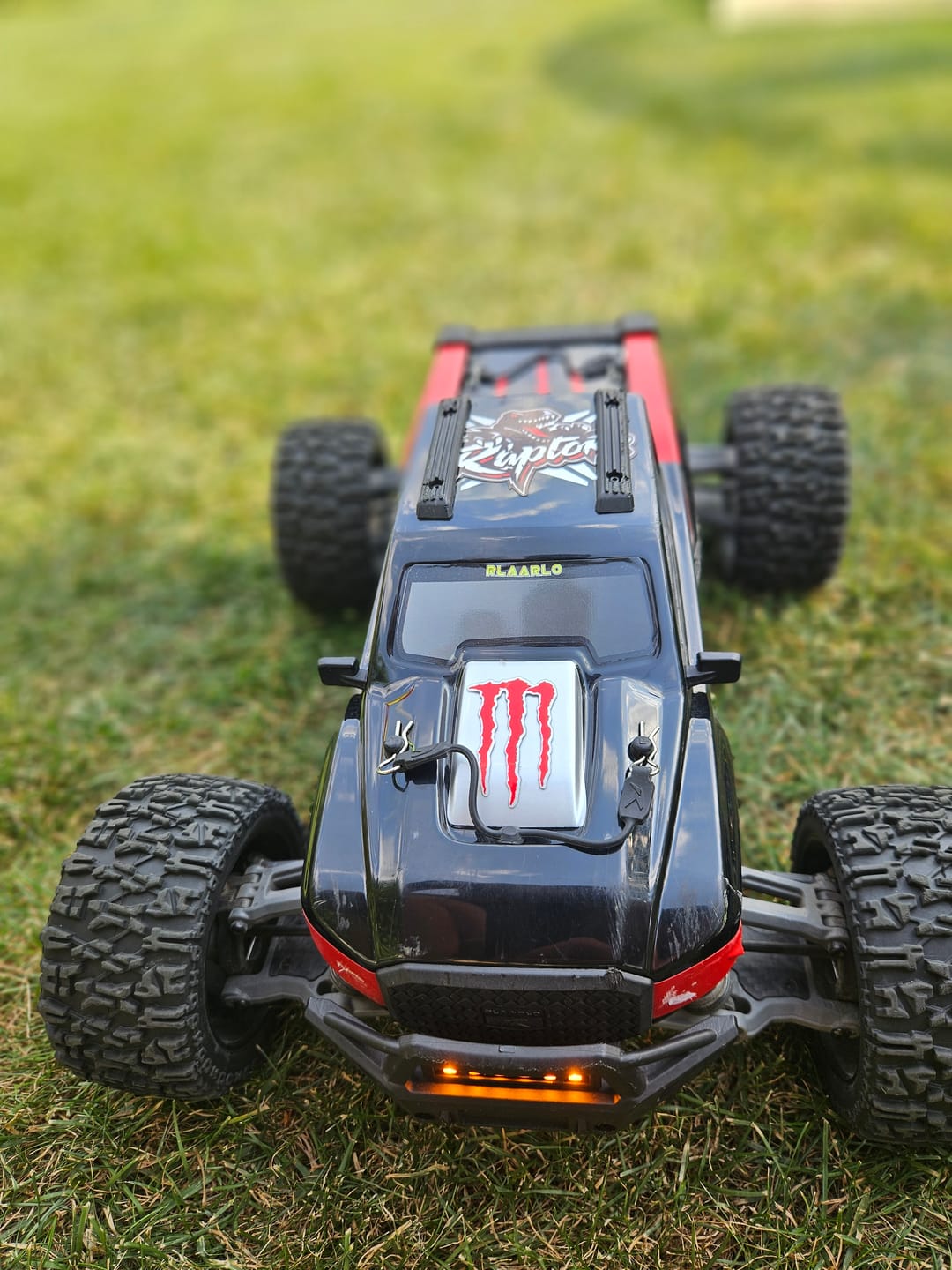Customer photo review of 11.1V 4400mah 3S Lipo Battery XT60 Plug