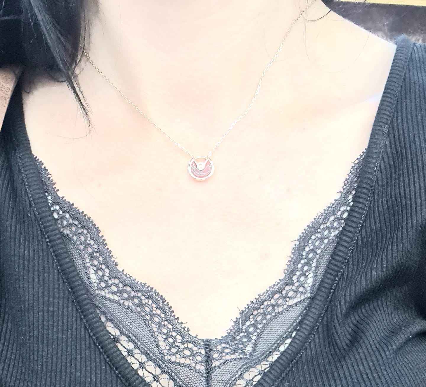 Customer photo review of Karneol Halskette - Kreismedallion