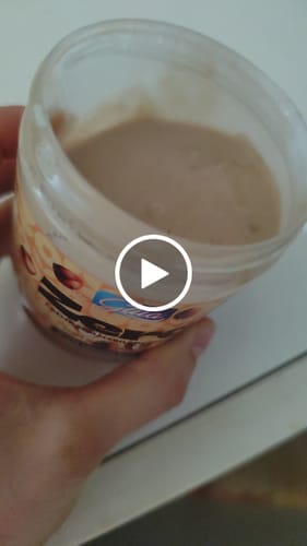 Customer video review of Crema proteica gusto nocciola bianca