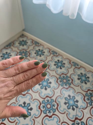 Customer photo review of Warm Olive Dipping Powder