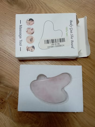 Customer photo review of High-quality Quartz Jade Roller