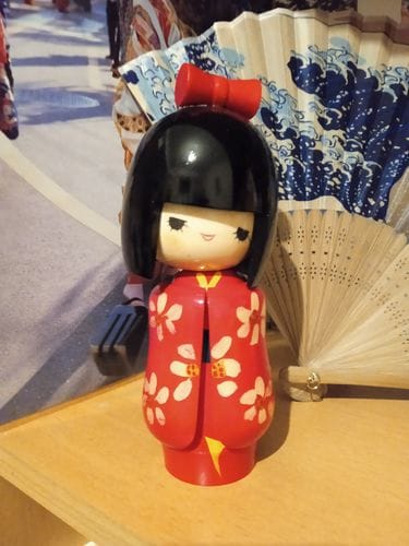 Customer photo review of Poupée Kokeshi en Bois