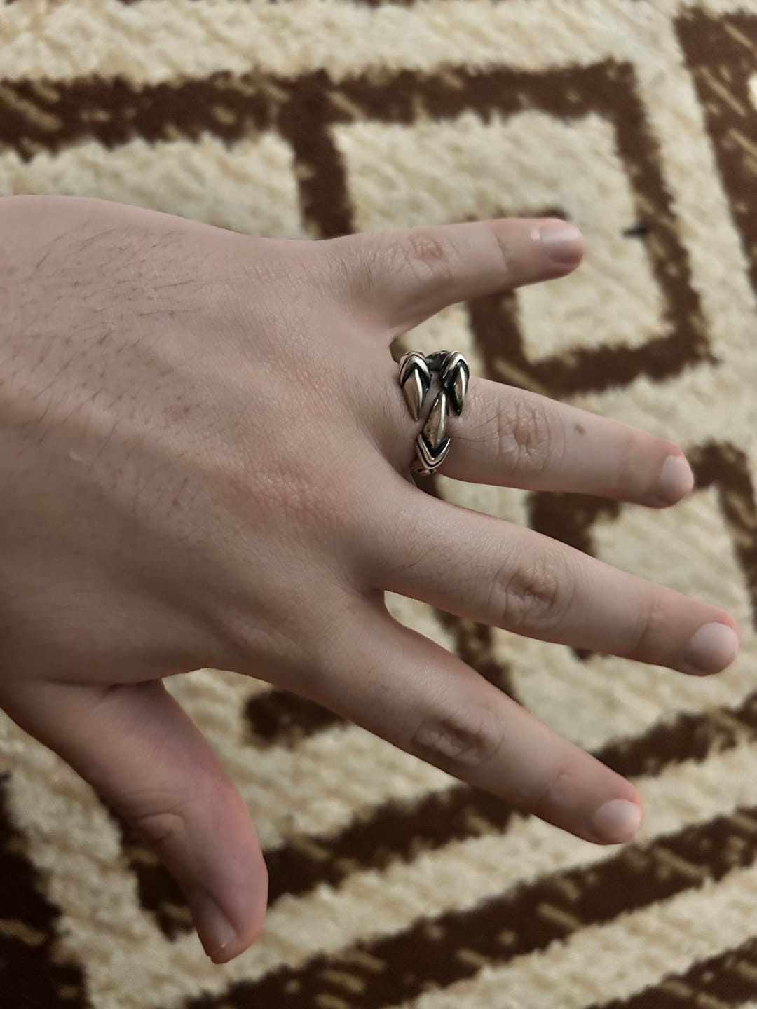 Customer photo review of Anillo animal bestia 3 garras plata 925