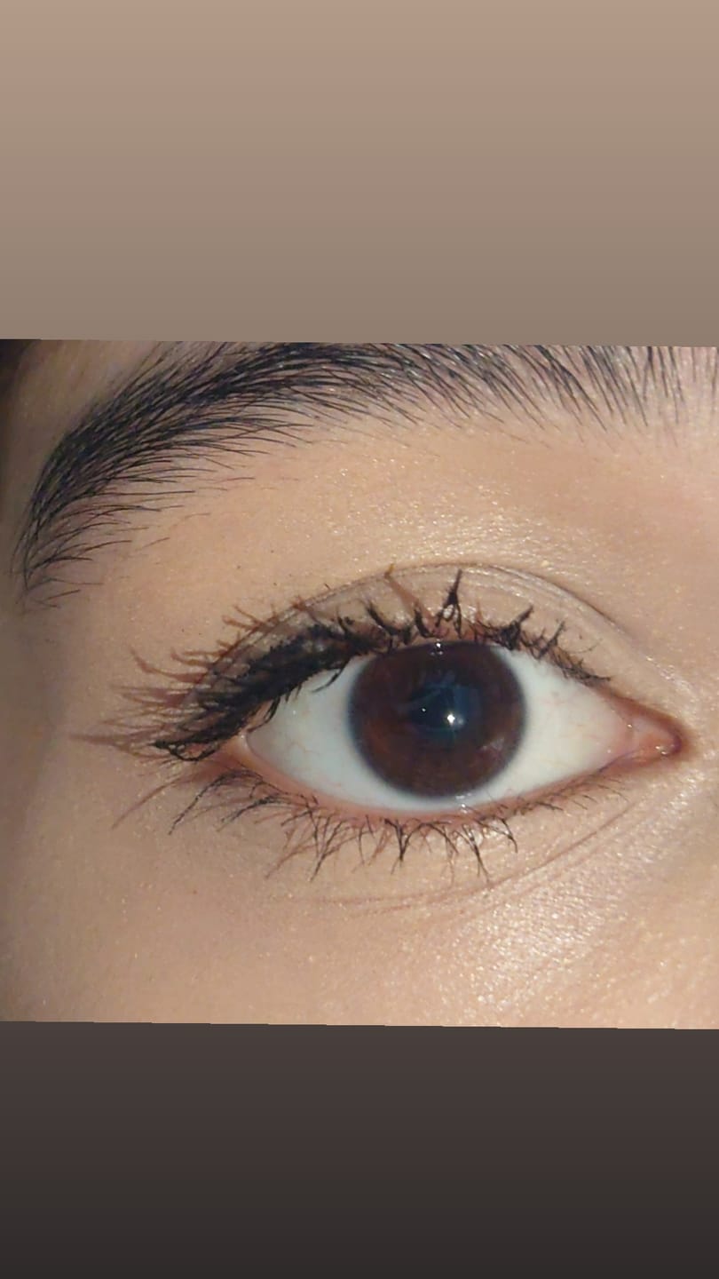 Customer photo review of O.TWO.O LIGHTWEIGHT AND SEAMLESS CONCEALER