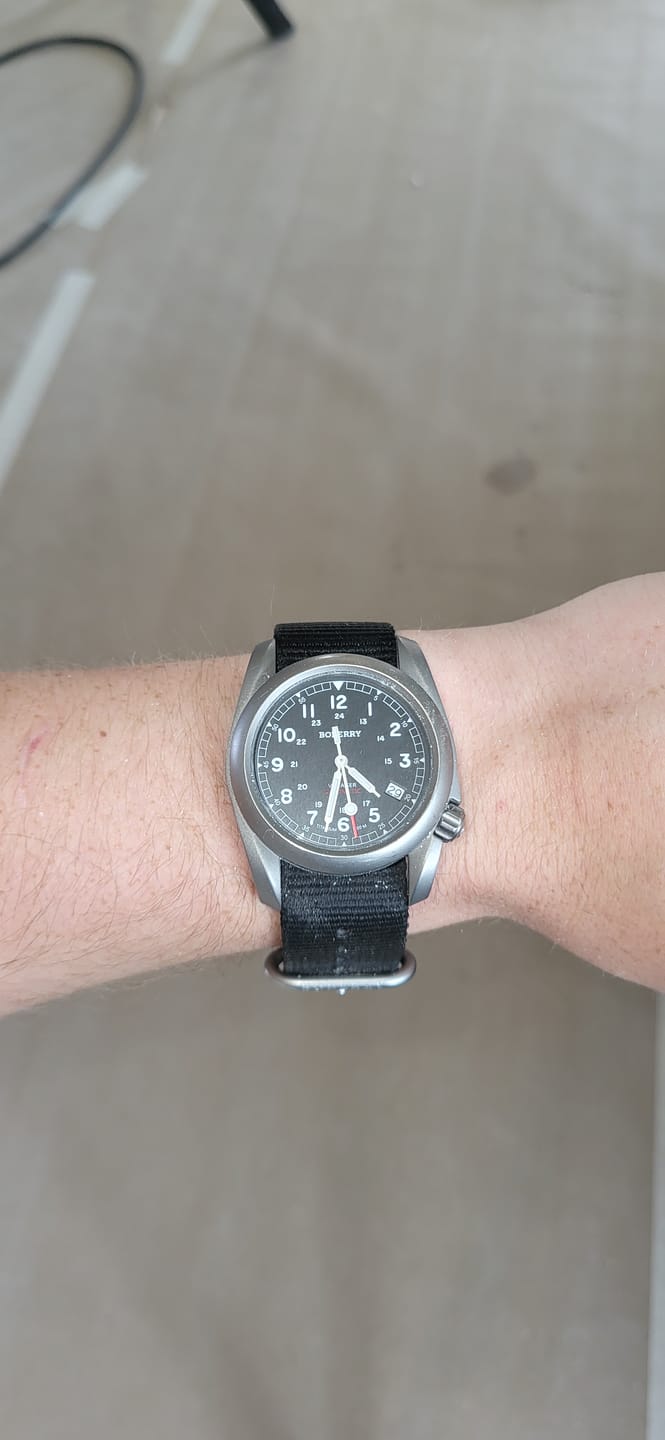 Customer photo review of VOYAGER - 100M Waterproof Titanium Automatic Field Watch | Black