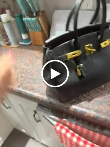 Customer video review of Laluva - Warkin Bags