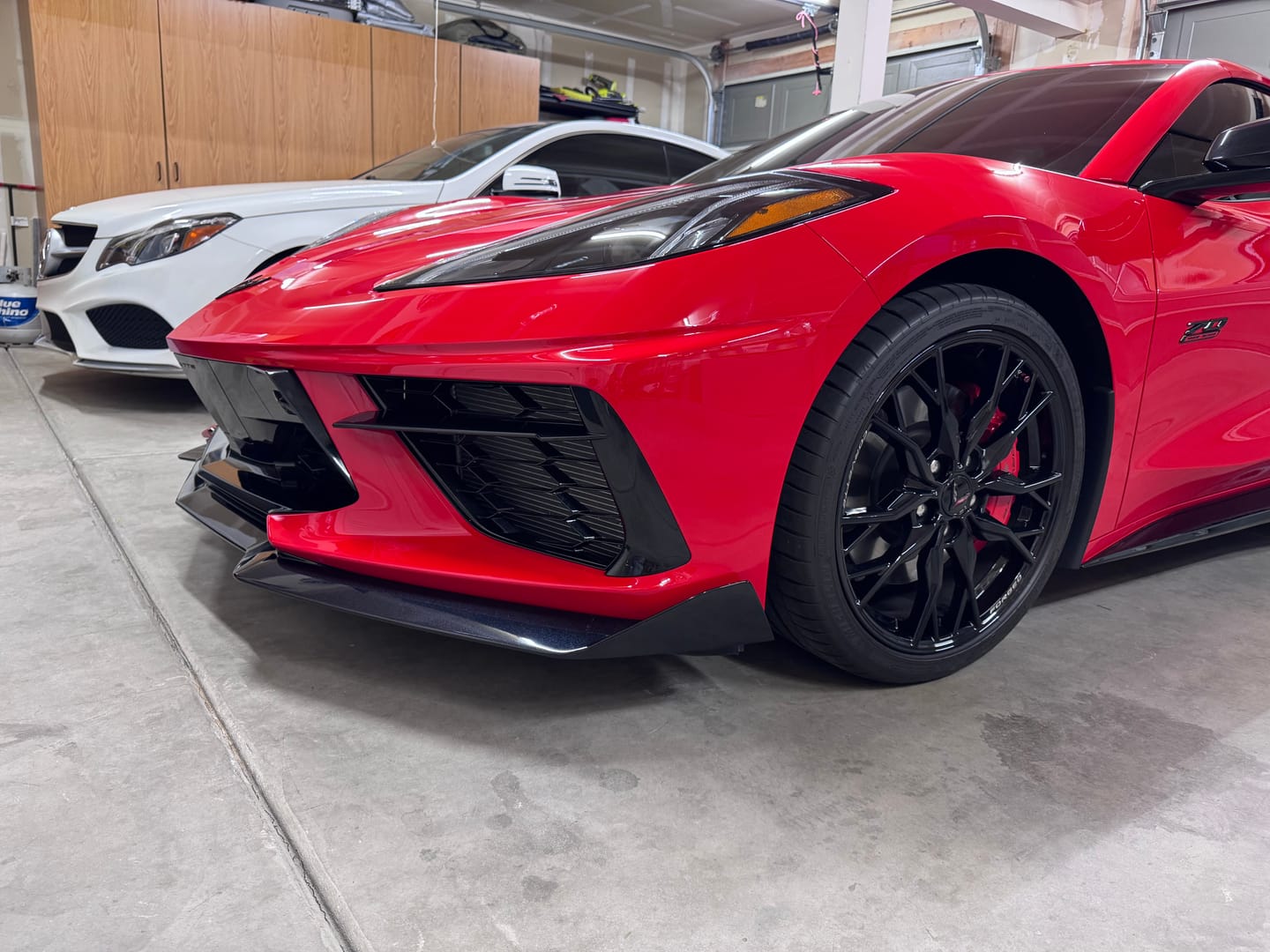 Customer photo review of Corvette C8 5VM Front Splitter (2-Piece Version) & Side Skirts