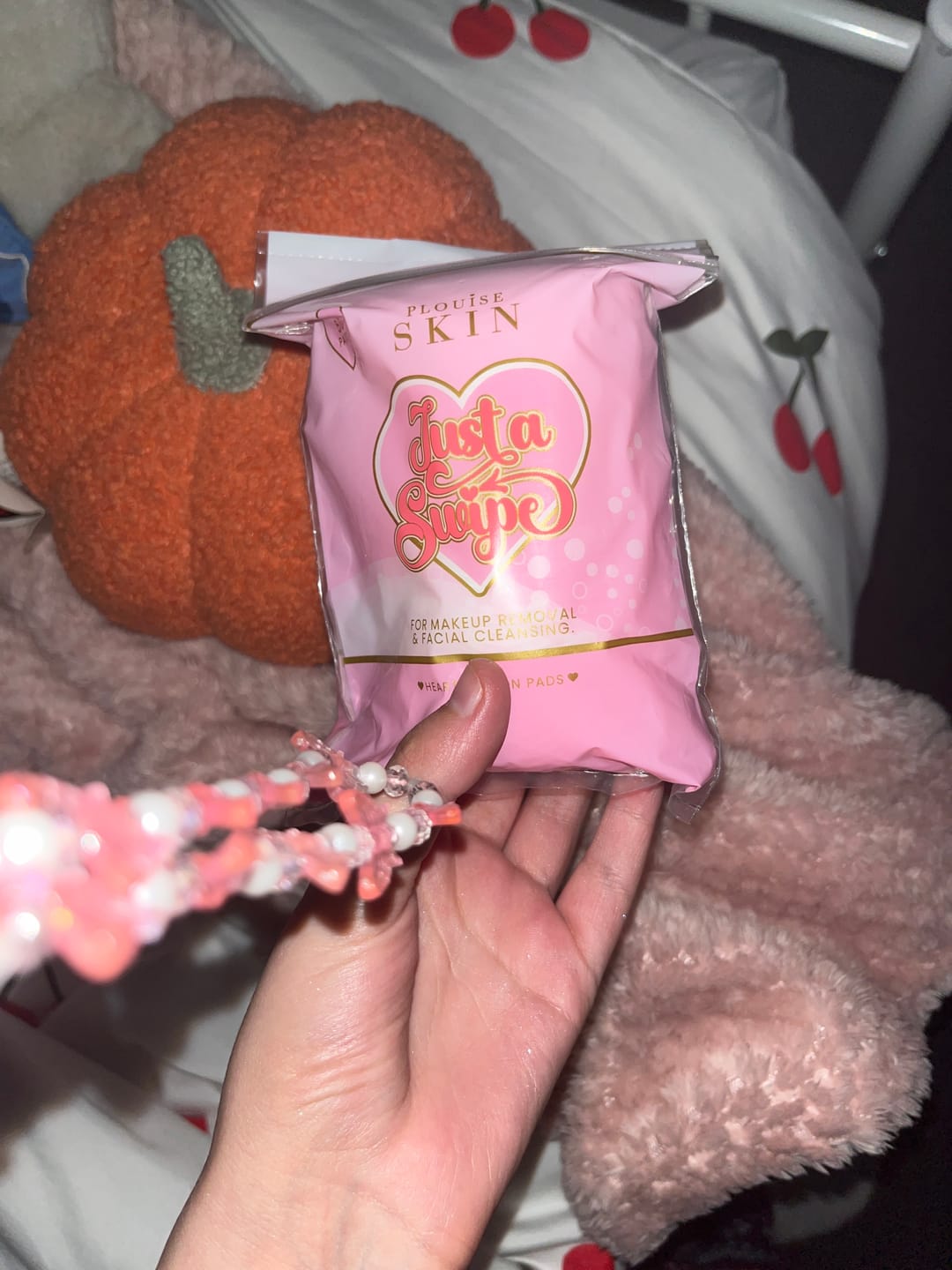 Customer photo review of P.Louise Just A Swipe Heart-Shaped Cotton Pads