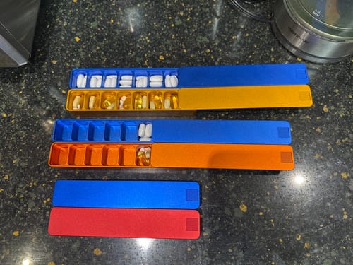 Customer photo review of Weekly AM-PM Pill Case 2.0