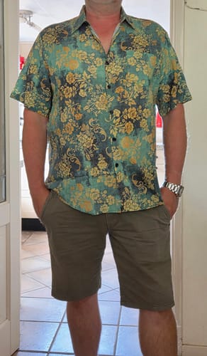Customer photo review of Men's Green Floral Print Pocket Short Sleeve Shirt