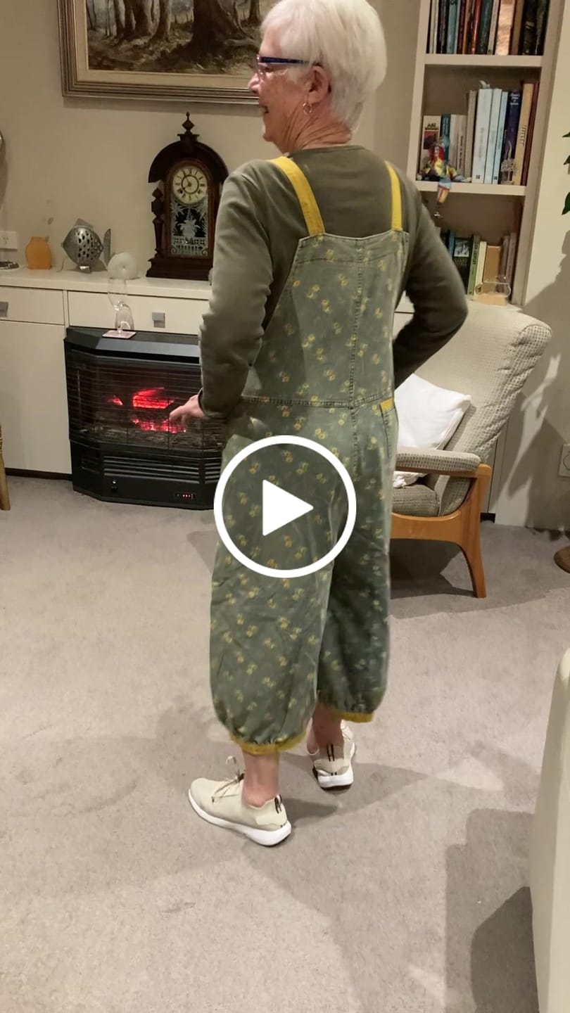 Customer video review of Women Summer Casual Floral Denim Wide-leg Jumpsuits