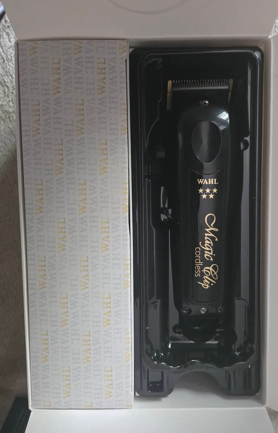 Customer photo review of Wahl Magic Clip Cordless Tondeuse Black Gold