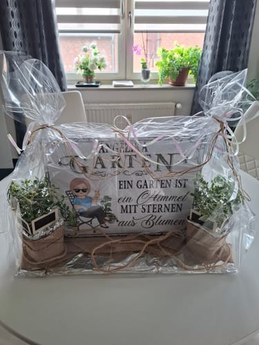 Customer photo review of Personalisiertes Gartenschild mit Namen Anpassbar