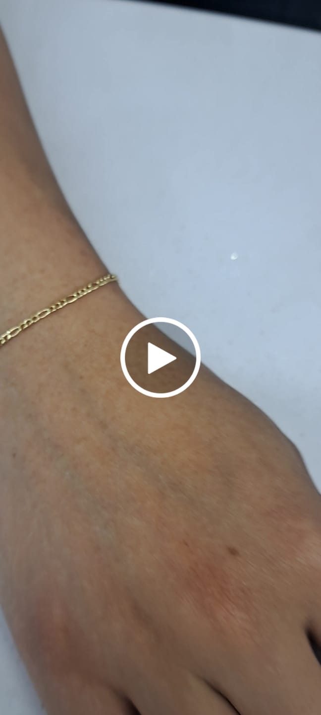 Customer video review of Pulseras Eslabón Plano en Oro laminado 18k Para Pareja