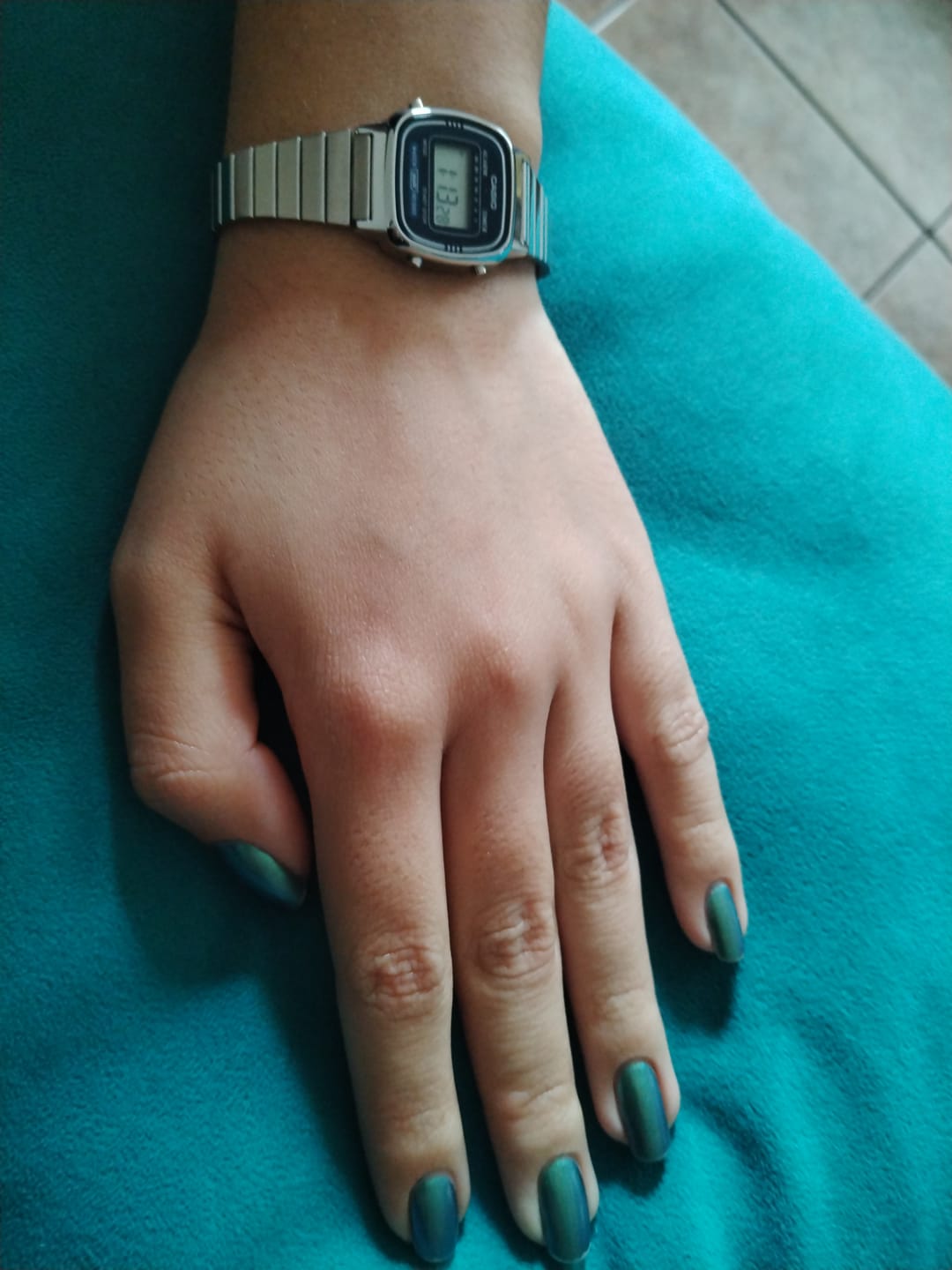 Customer photo review of Reloj Casio Vintage LA670WA-2DF Plateado Azul