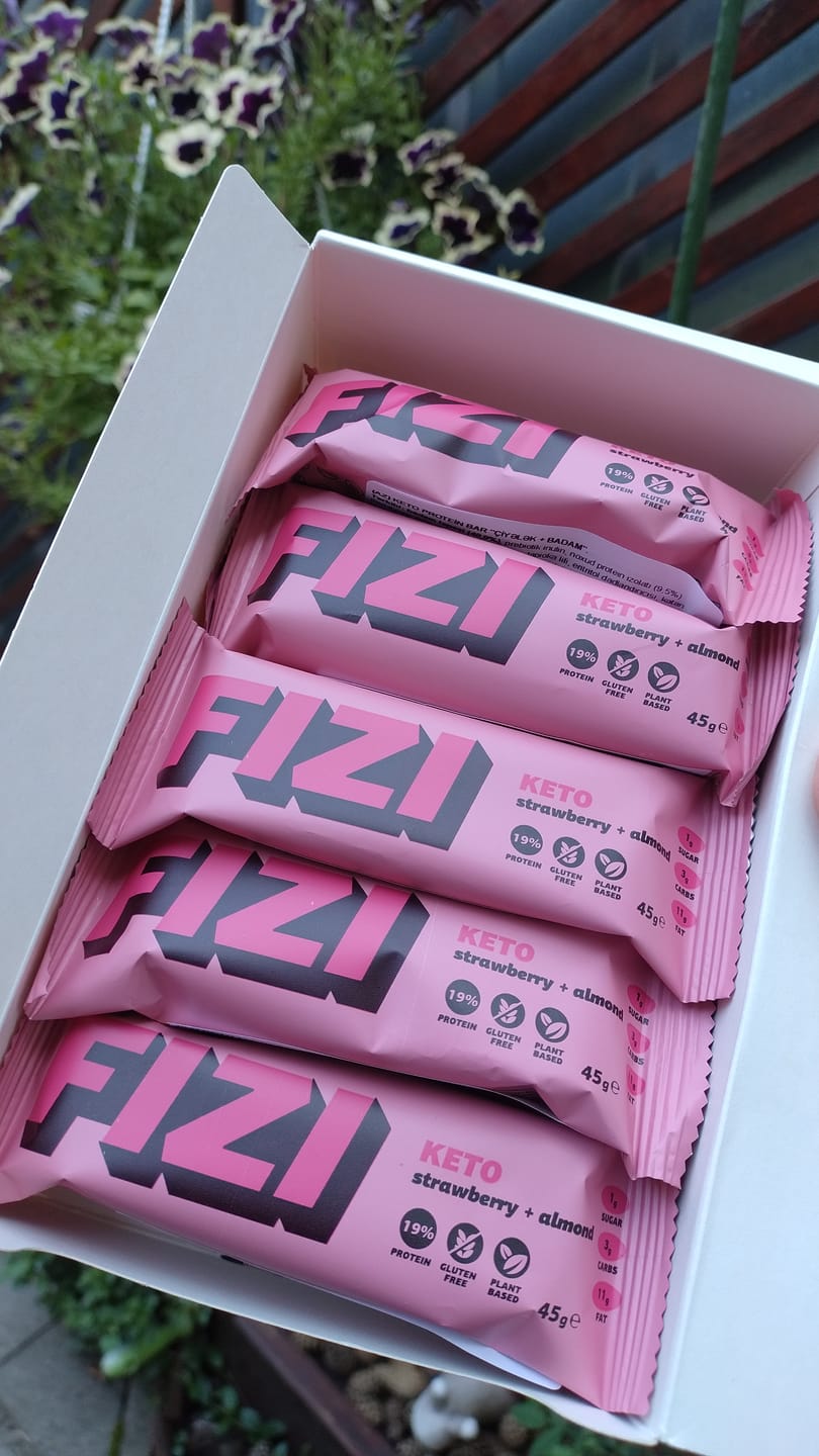 Customer photo review of Strawberry + Almond x10 шт.