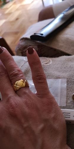 Customer photo review of CRUSH RING 10MM QUILTED