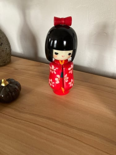 Customer photo review of Poupée Kokeshi en Bois