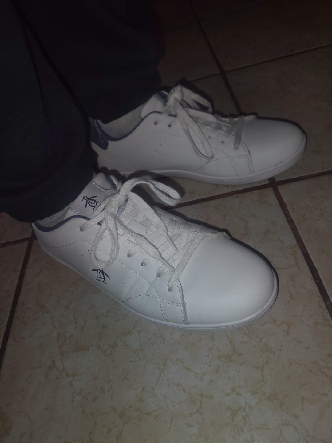 Customer photo review of Tenis Style Hostin Blanco con Marino
