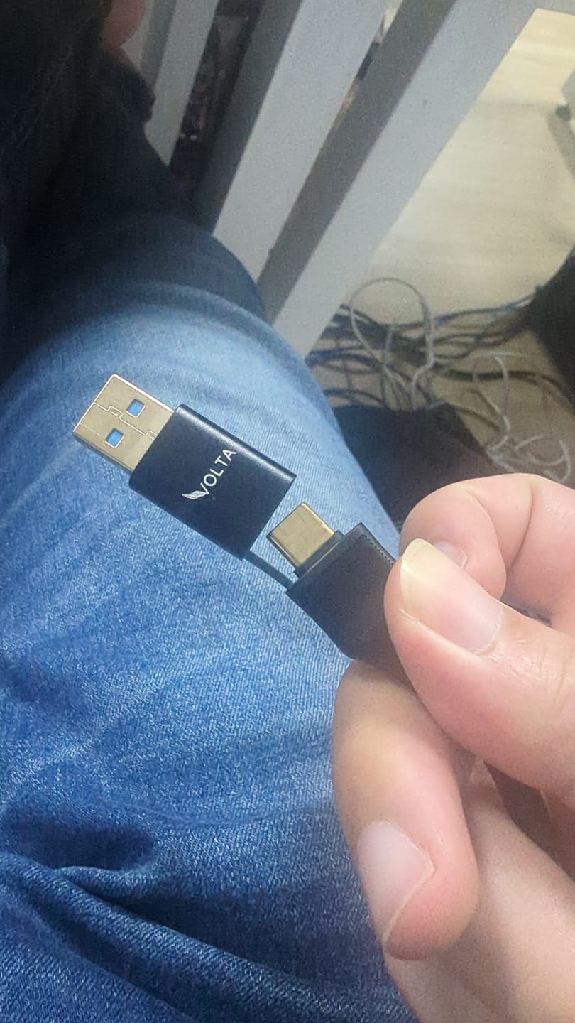 Customer photo review of Volta MAX - 240W USB-C Magnetic Charging Cable (Teal Blue)