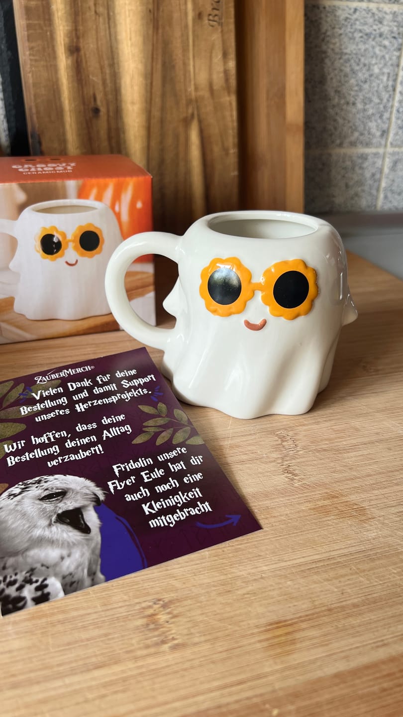 Customer photo review of Süße Geister-Tasse mit Sonnenbrille – Perfekt für Summerween & Halloween