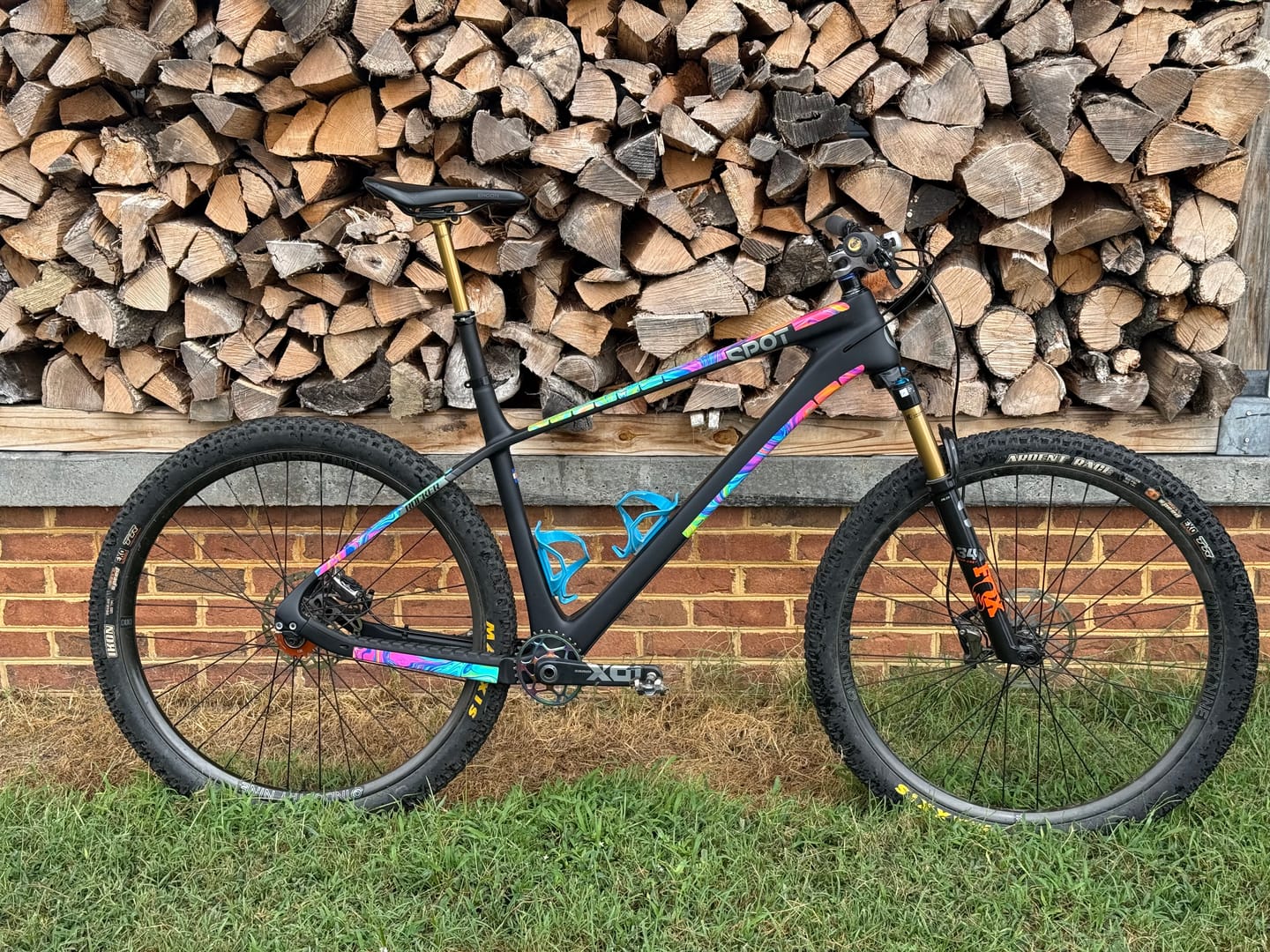 Customer photo review of Oil Slick Frame Keeper